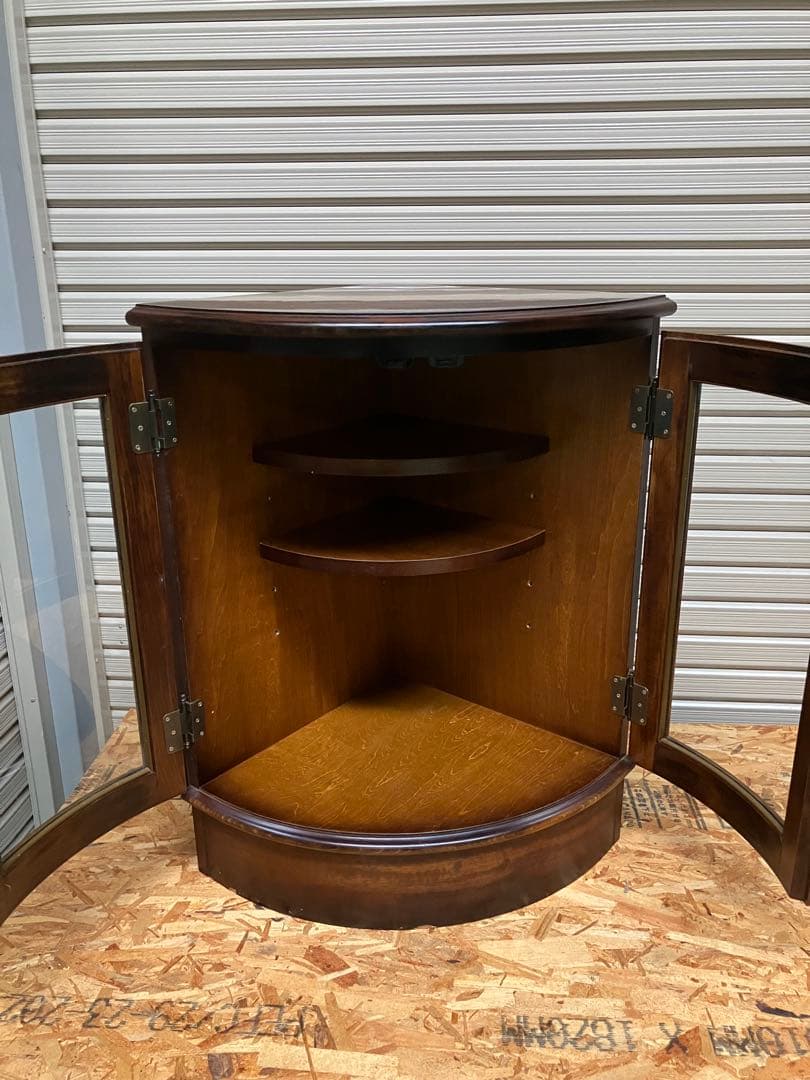 A2D66■karimoku カリモク コロニアル コーナーボード キャビネット