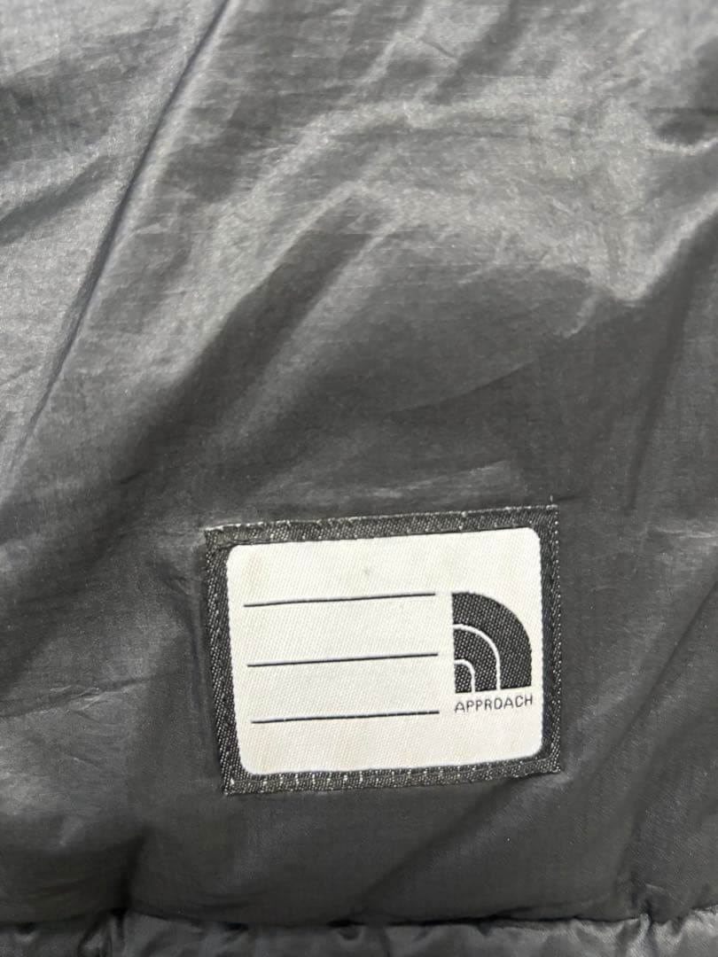 ノースフェイス　ジャケット 150 取り外しフード付き