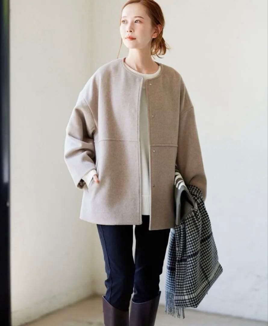 ジャーナルスタンダード　スーパー140ビーバーノーカラーショートコート