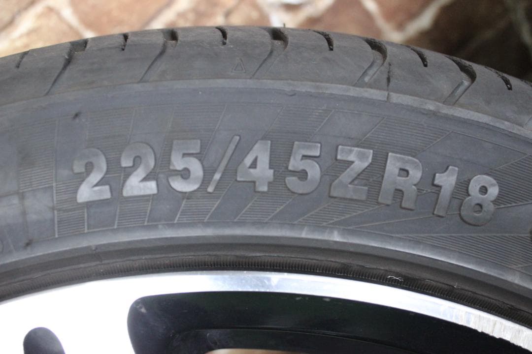 ハイエース・ＢＡＤＲＵＣＫＥＲ・１８インチ　№２５２