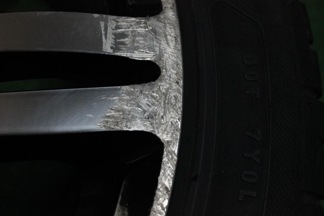 ハイエース・ＢＡＤＲＵＣＫＥＲ・１８インチ　№２５２