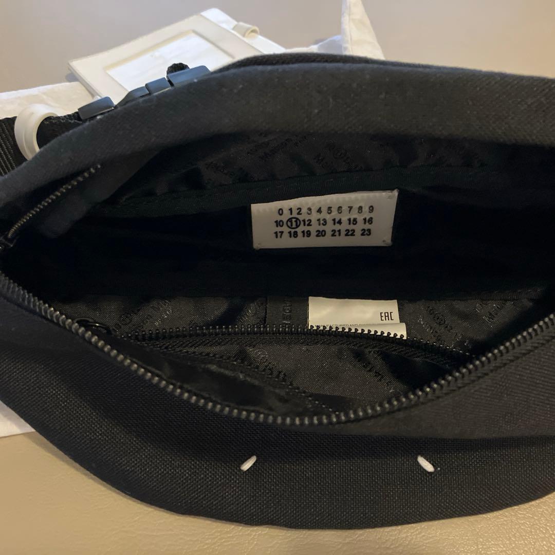 メゾンマルジェラ　ボディーバッグ