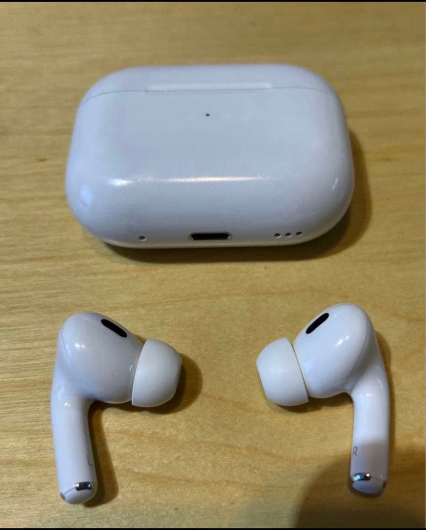 AirPods Pro MQD83J/A (第2世代) Lightning