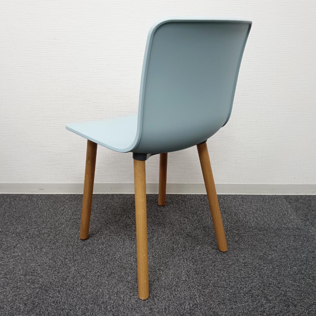 某服好きページ★ヴィトラ★ハル ウッド チェア★アイスグレー★