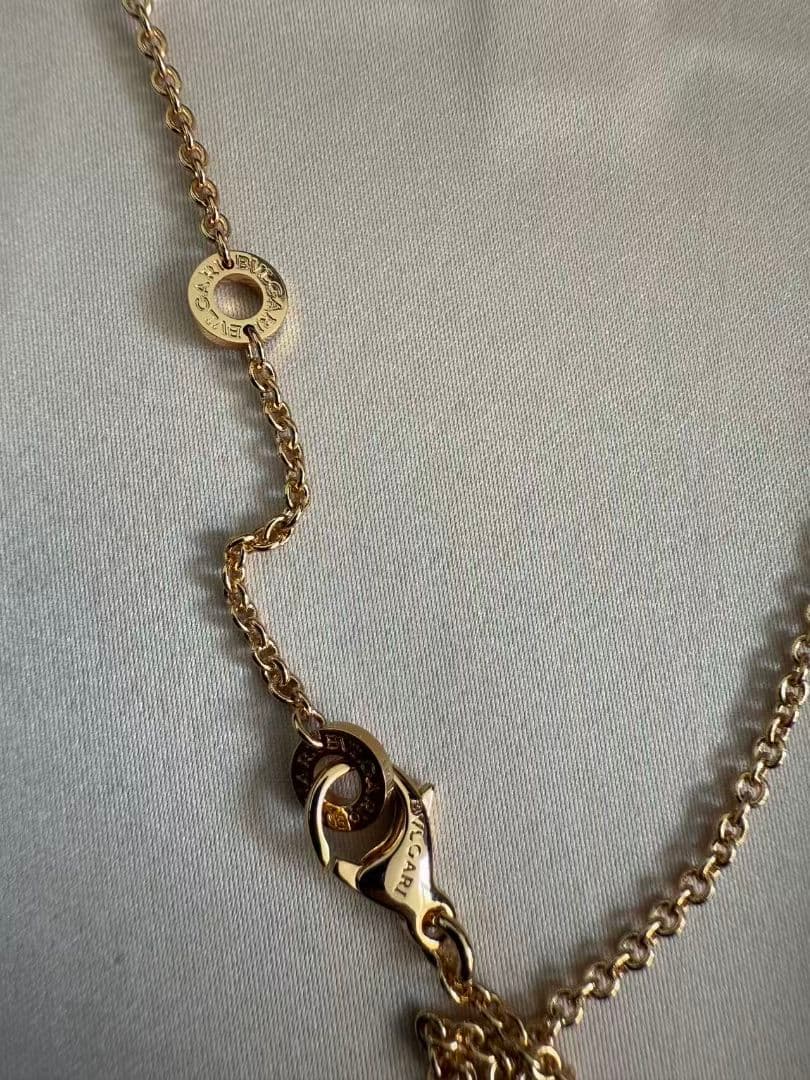 BVLGARI ロゴ入りネックレス 新品同様