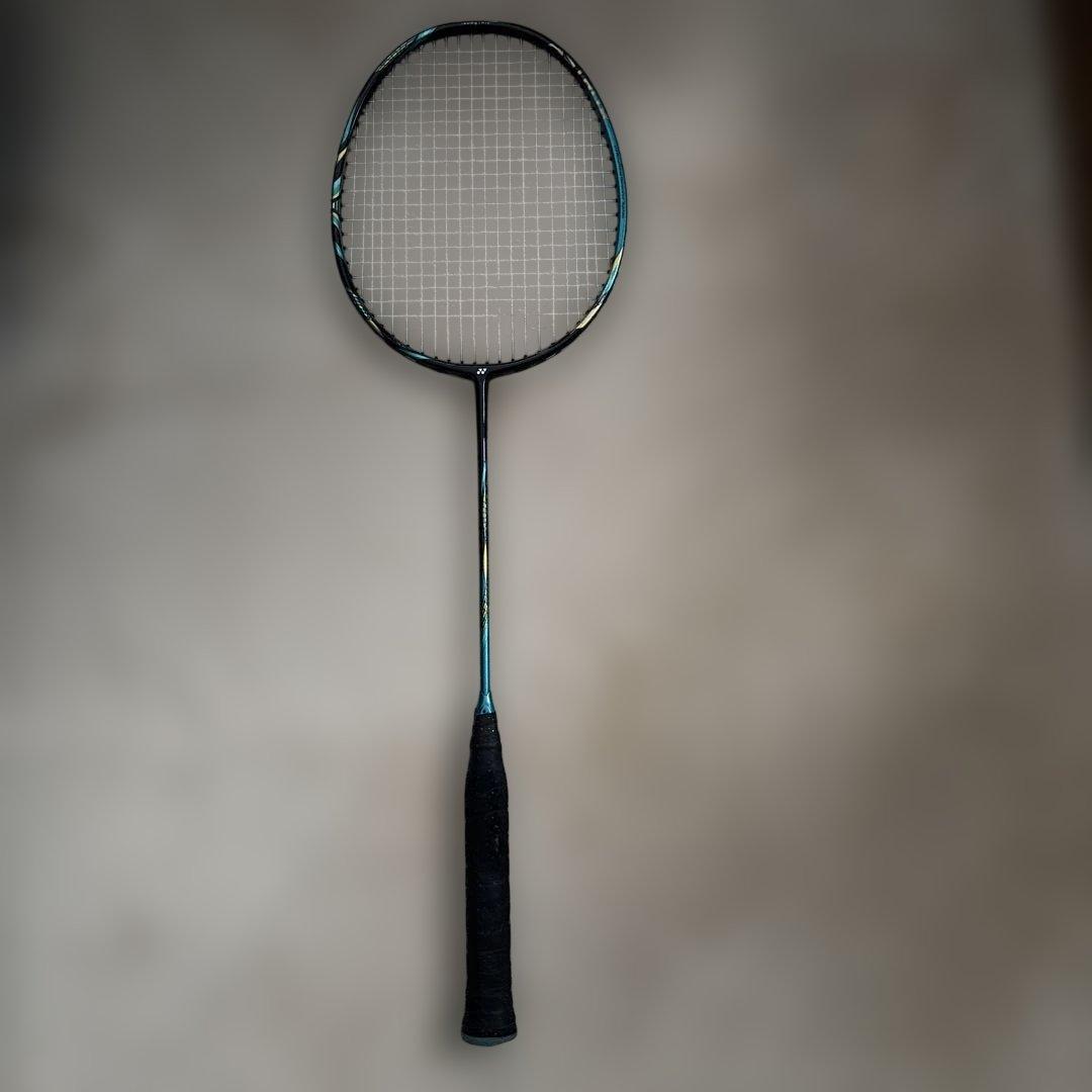 ヨネックス　ASTROX 88S pro バドミントンラケット