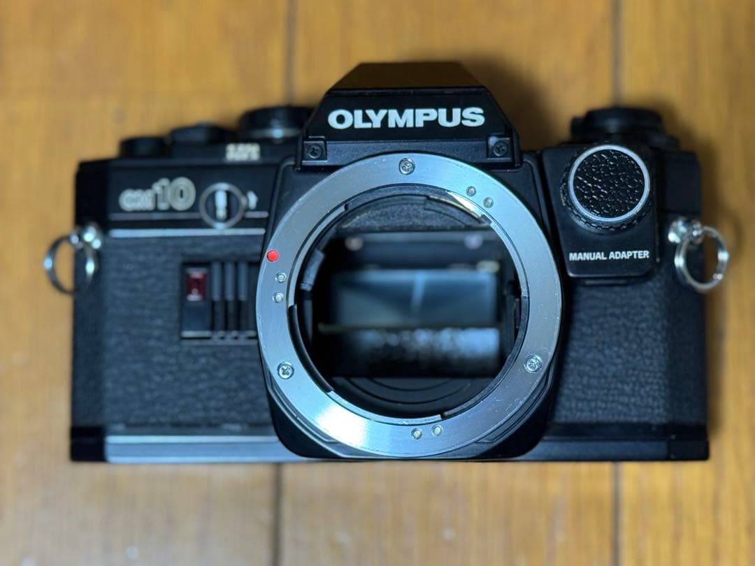 OLYMPUS OM10 フィルム一眼レフカメラ/レンズ付き
