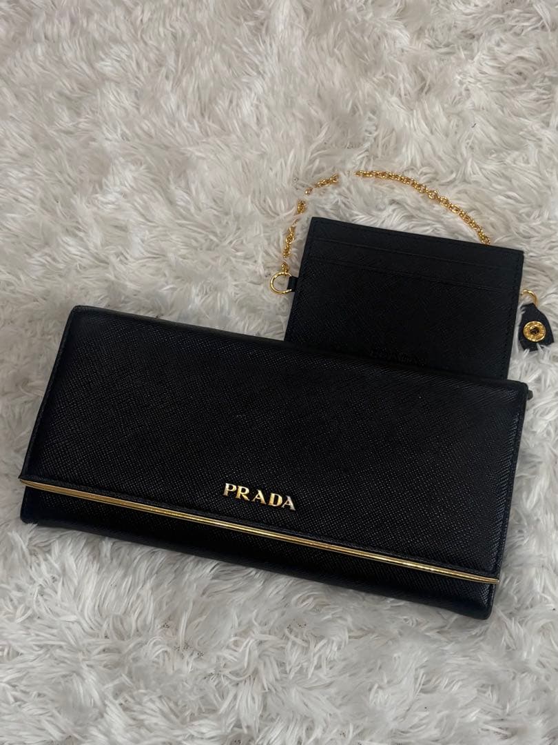 美品 PRADA プラダ パスケース付き 1MH132 ロングウォレット 黒