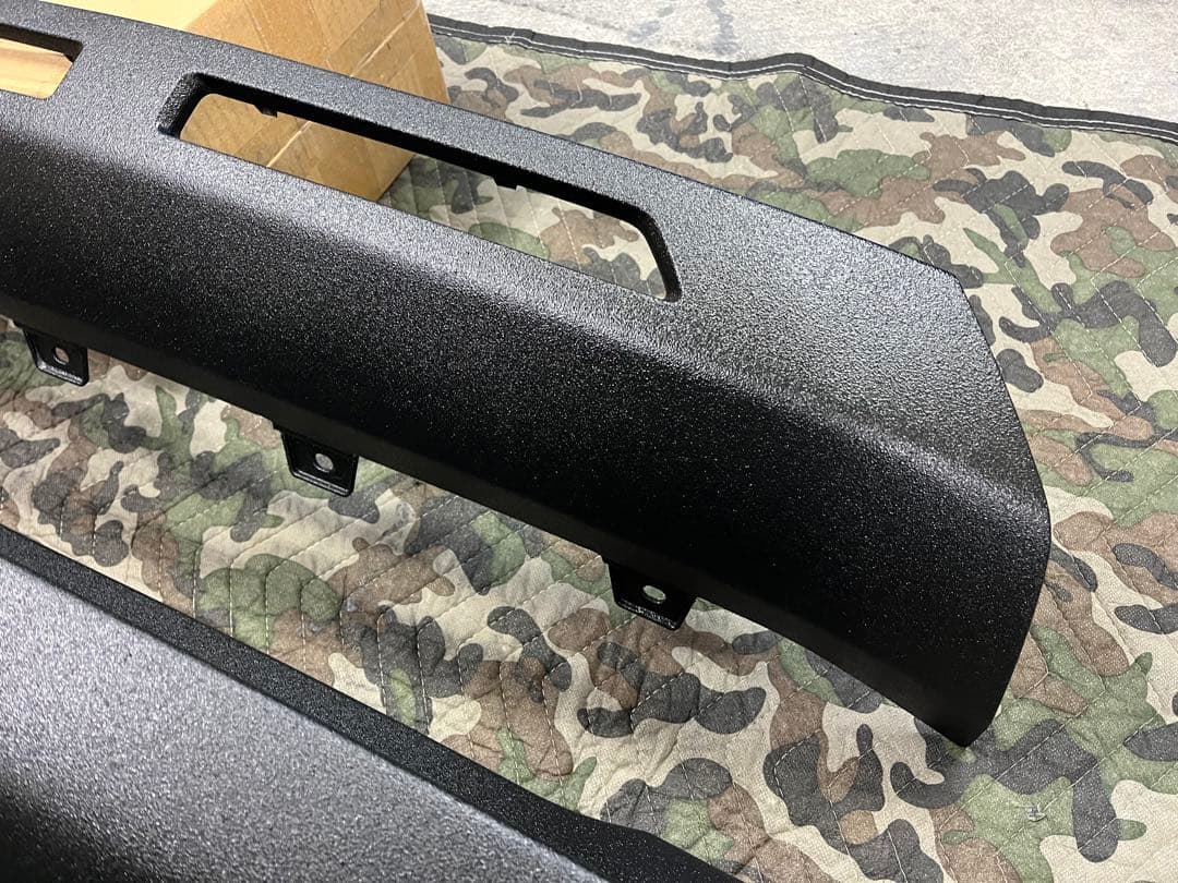 MatsuShin様新型デリカD5 後期　アンダーカバー、バンパー　ラプター塗装