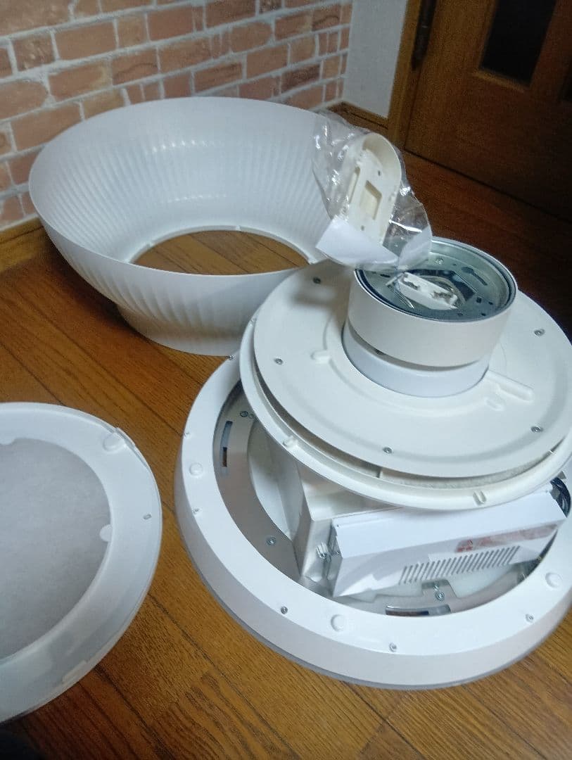 美品！クーキレイ富士工業C-PT511-W脱煙機能付照明