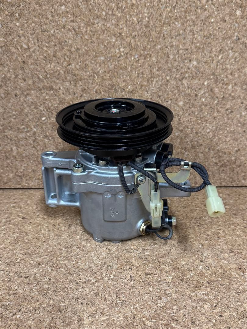 L175Sムーブ リビルトACコンプレッサー 未使用 長期在庫 L375Sタント