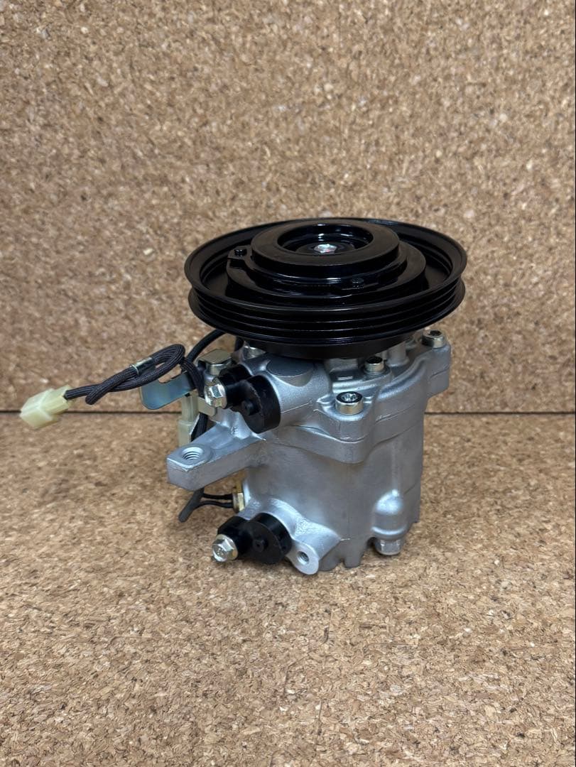 L175Sムーブ リビルトACコンプレッサー 未使用 長期在庫 L375Sタント