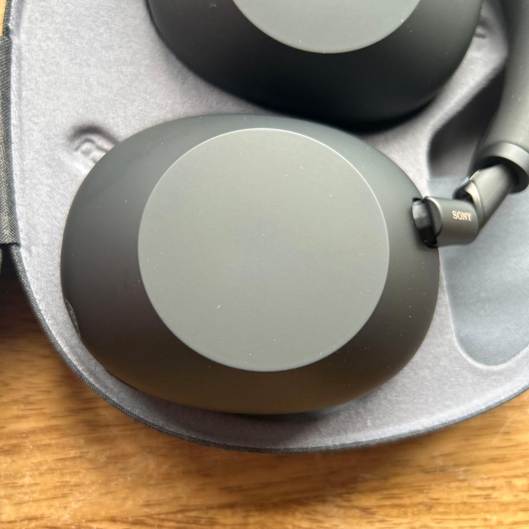 SONY ワイヤレスヘッドホン ブラック 収納ケース付きWH-1000XM6