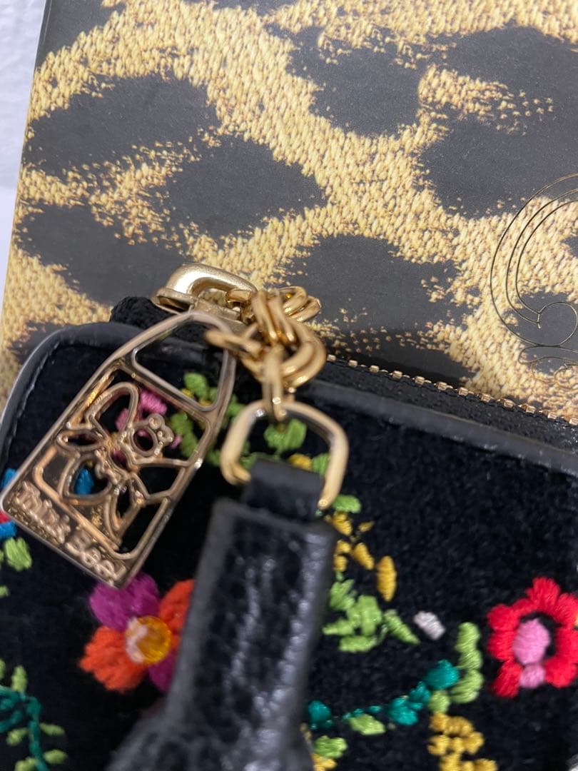 【コメ欄御一読お願い致します】オーバーザレインボーL型長財布 Think Bee