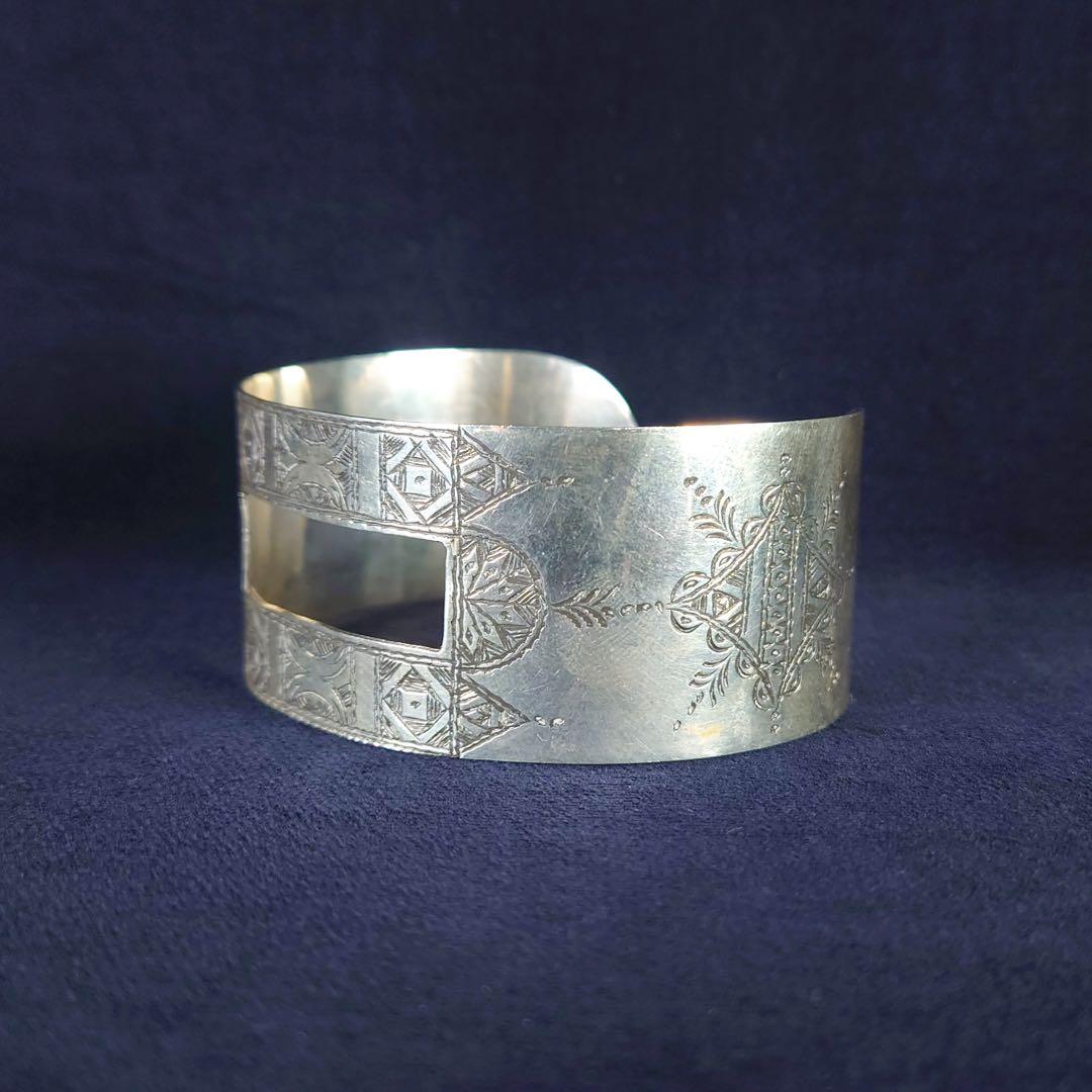 【モロッコ直輸入】トゥアレグ族シルバーバングル