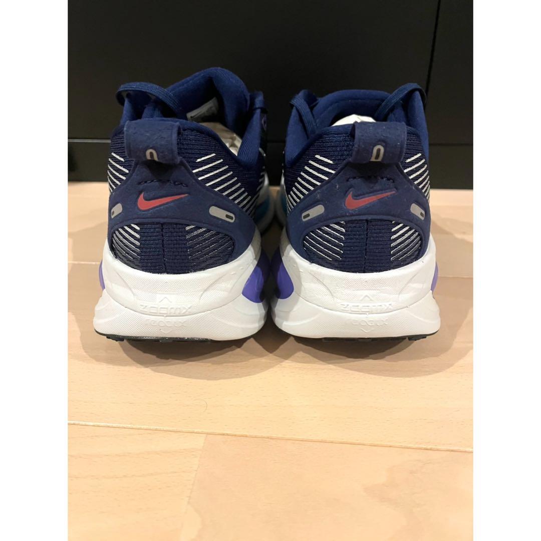 Nike ボメロ18 スニーカー