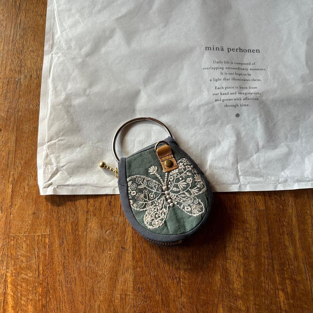 ミナペルホネン　スマホポーチ　キルト　forestdiamond