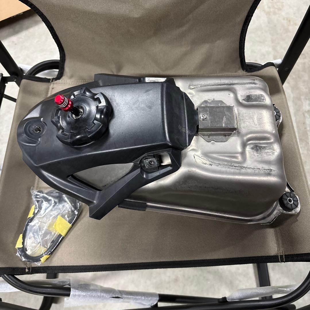 ホンダ　CRF450R 純正タンク　2018