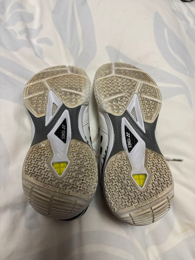 YONEX ヨネックス　桃田モデル　バドミントンシューズ