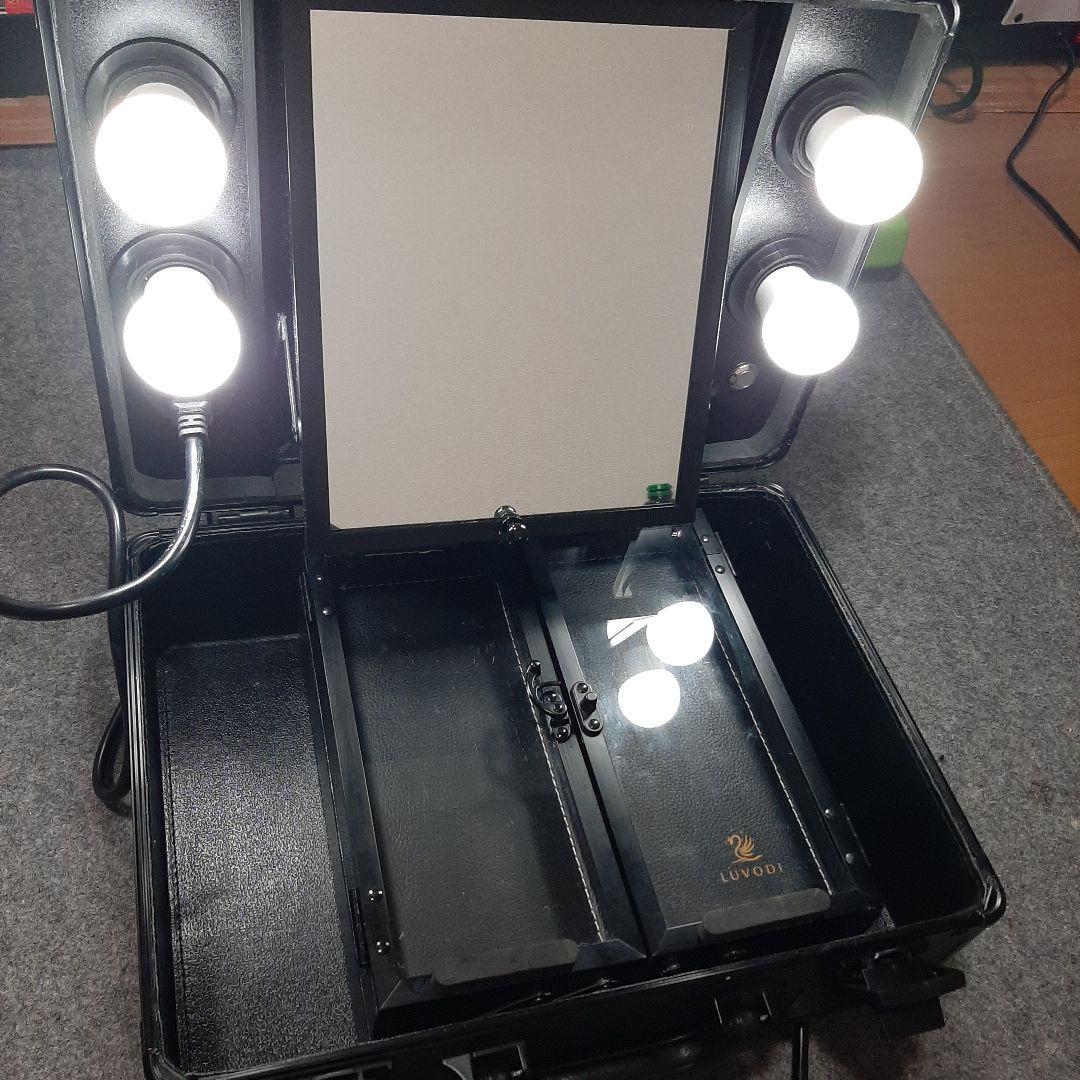 黒い メイクアップボックス+ライト