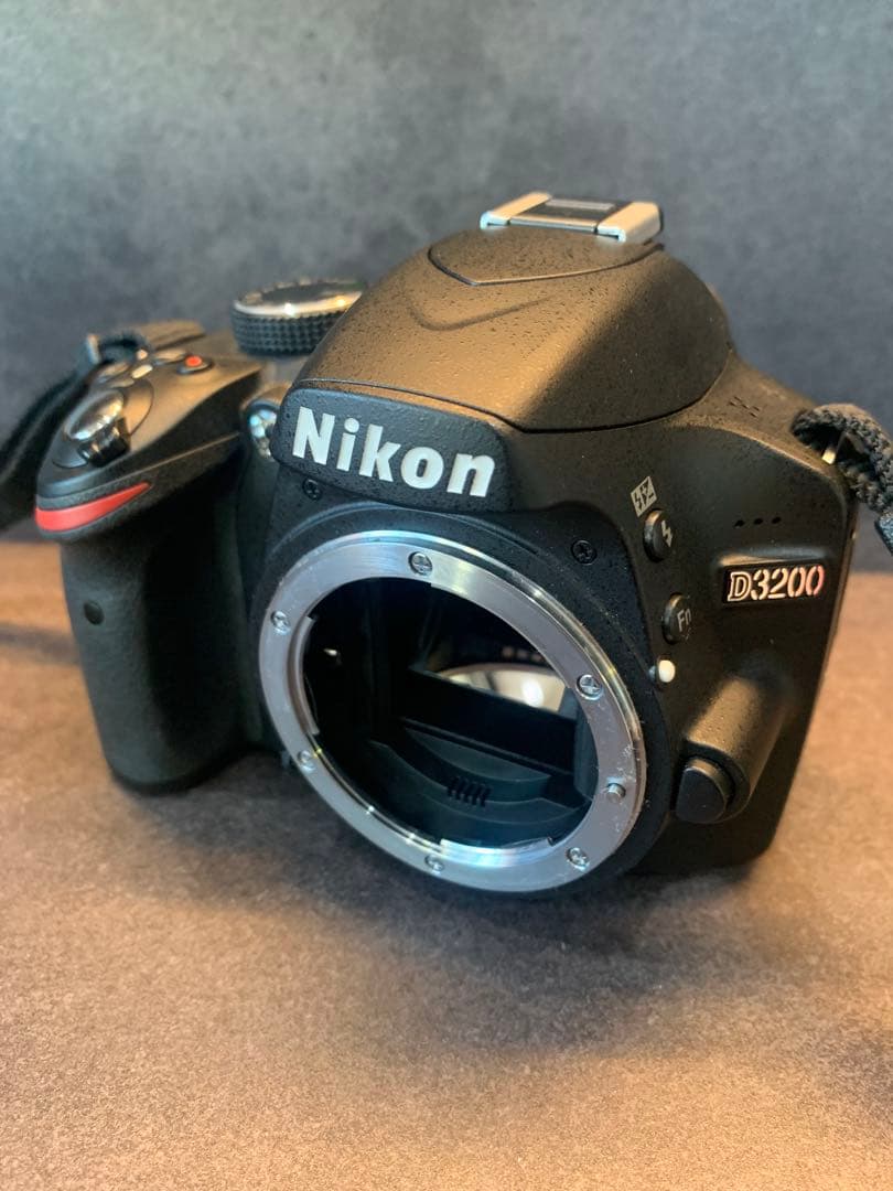 デジタルカメラ Nikon D3200 18-55 VR Kit
