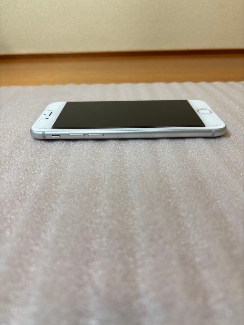 iPhone8 64GB シルバー　動作確認済