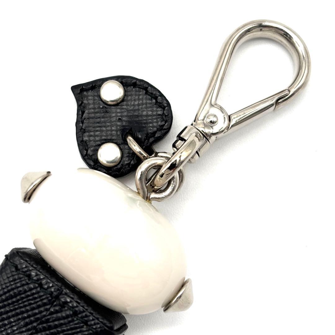 未使用級 プラダ エドワード キーホルダー ロボット 三角ロゴ サフィアーノ 黒