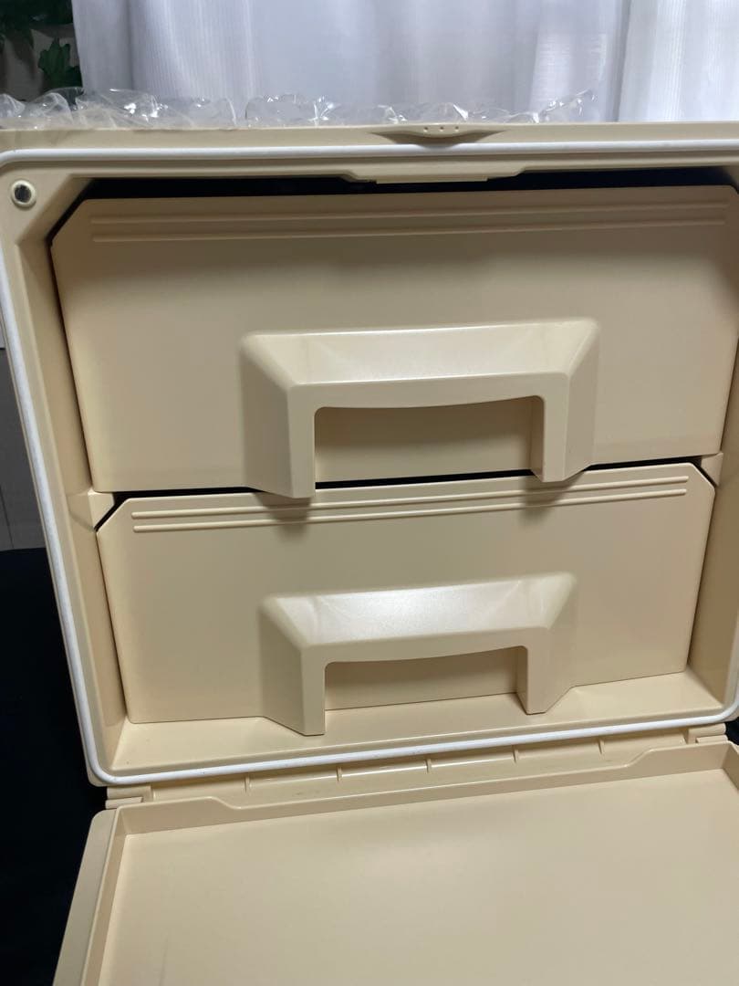 新品未使用タッパーウェア 　スーパーチェストミニ（2段）アイボリー