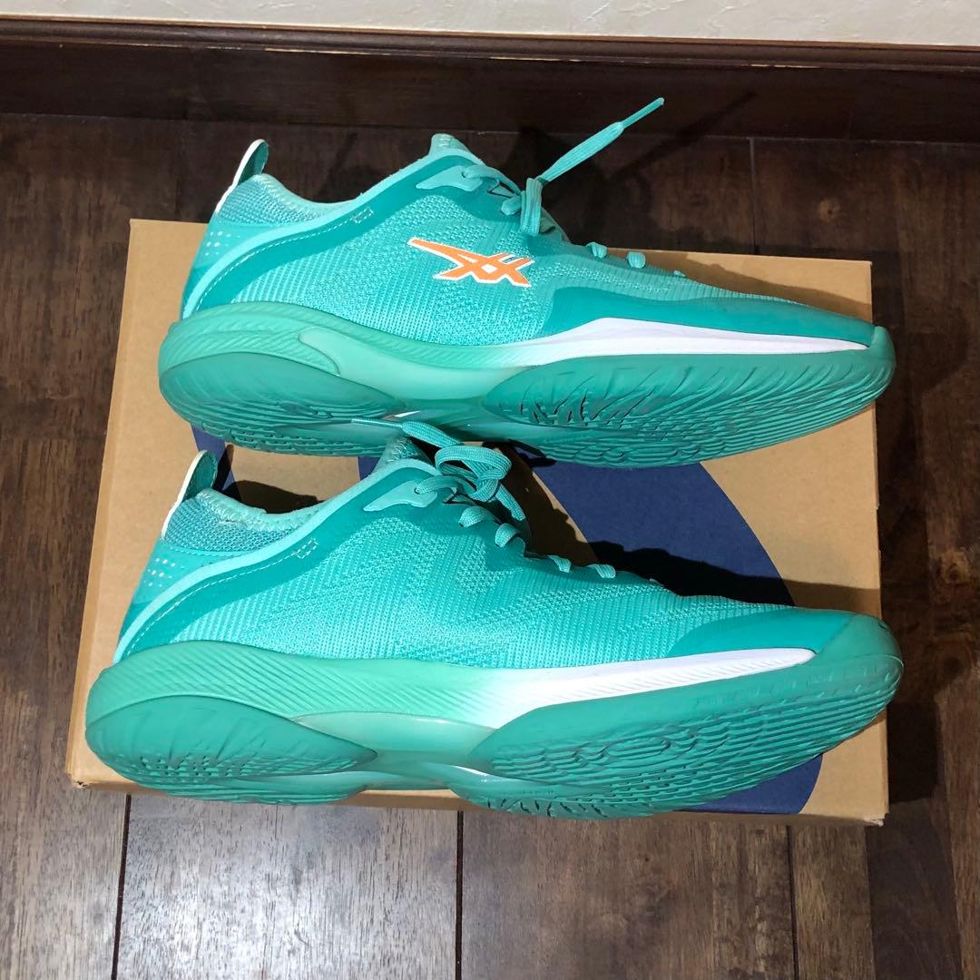 【早い者勝ち】台湾限定カラー　asics glide nova ff3