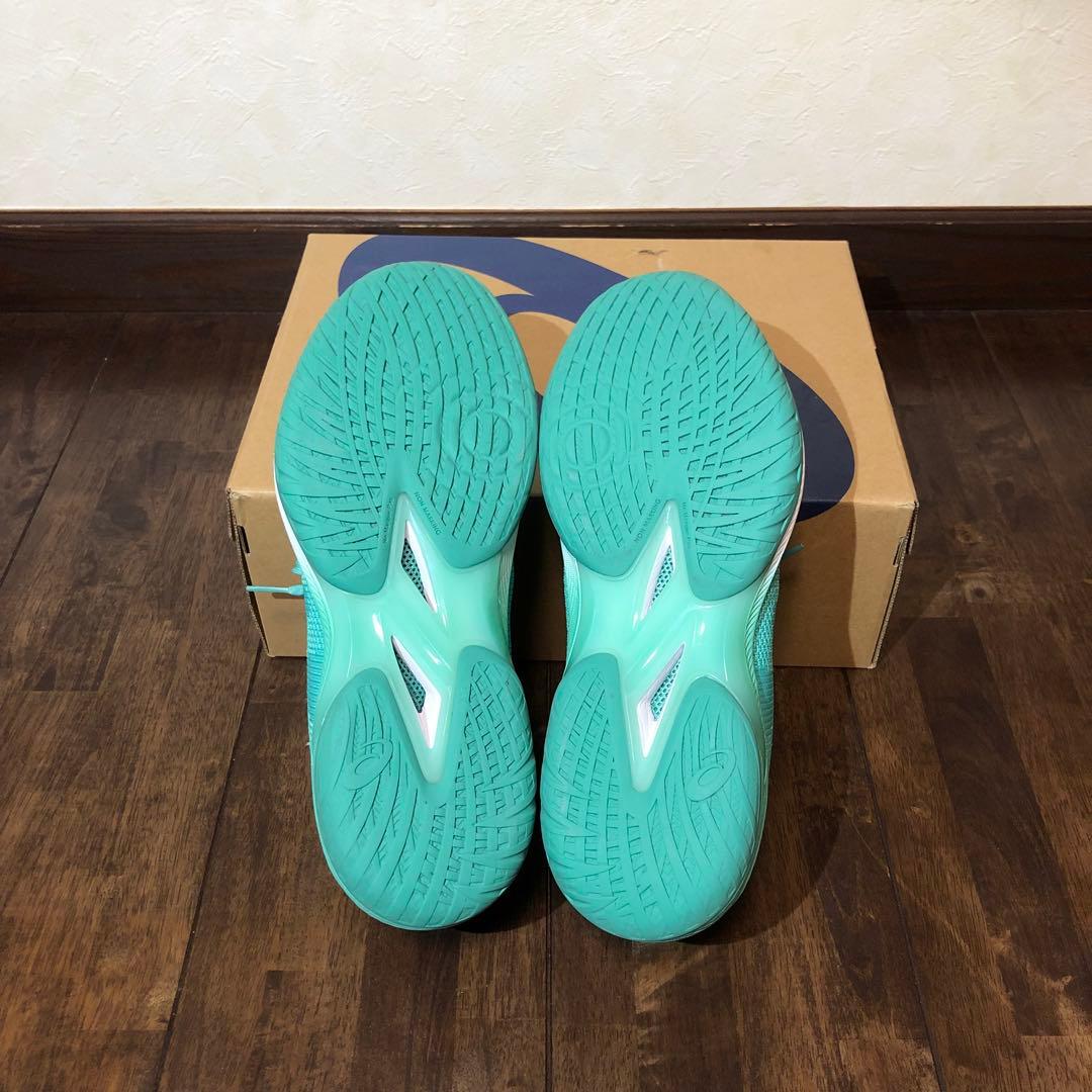 【早い者勝ち】台湾限定カラー　asics glide nova ff3