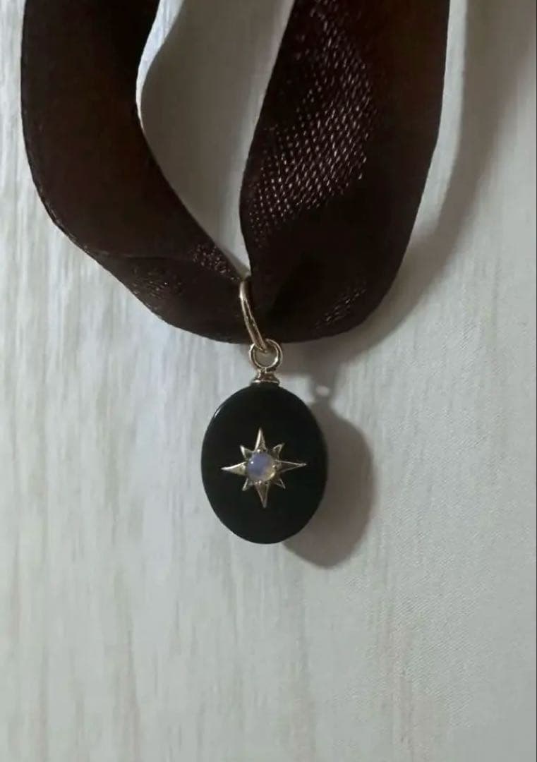 agete アガット　K10 チャーム　オニキス　オパール　販売証明書付き