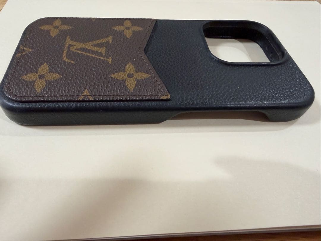LOUIS VUITTON iPhone 15 Pro ケース