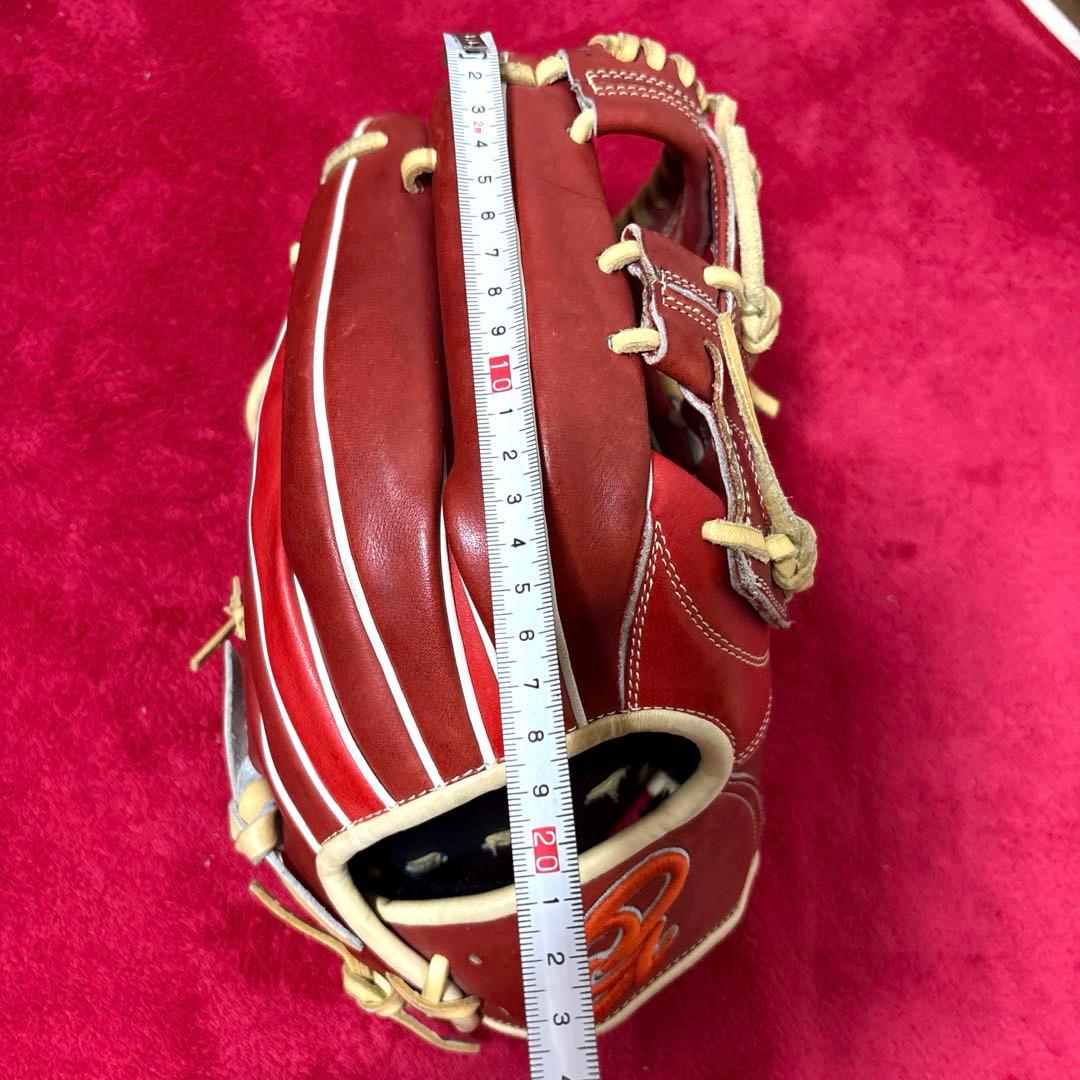 ドナイヤ グローブ山田哲人　限定品