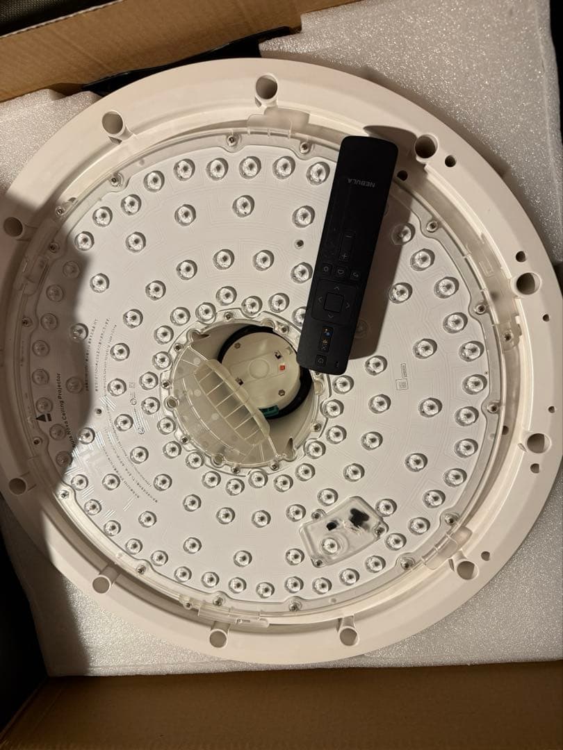 Nebula Nova 天井プロジェクター