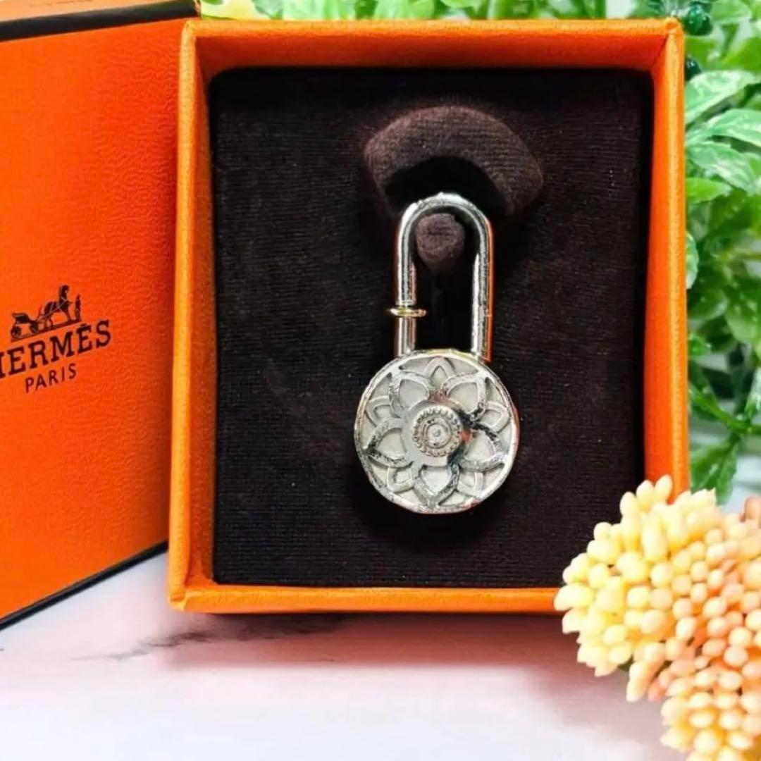 レア！　エルメス カデナ 蓮の花 ロータス　2008年　魅惑のインド　限定品