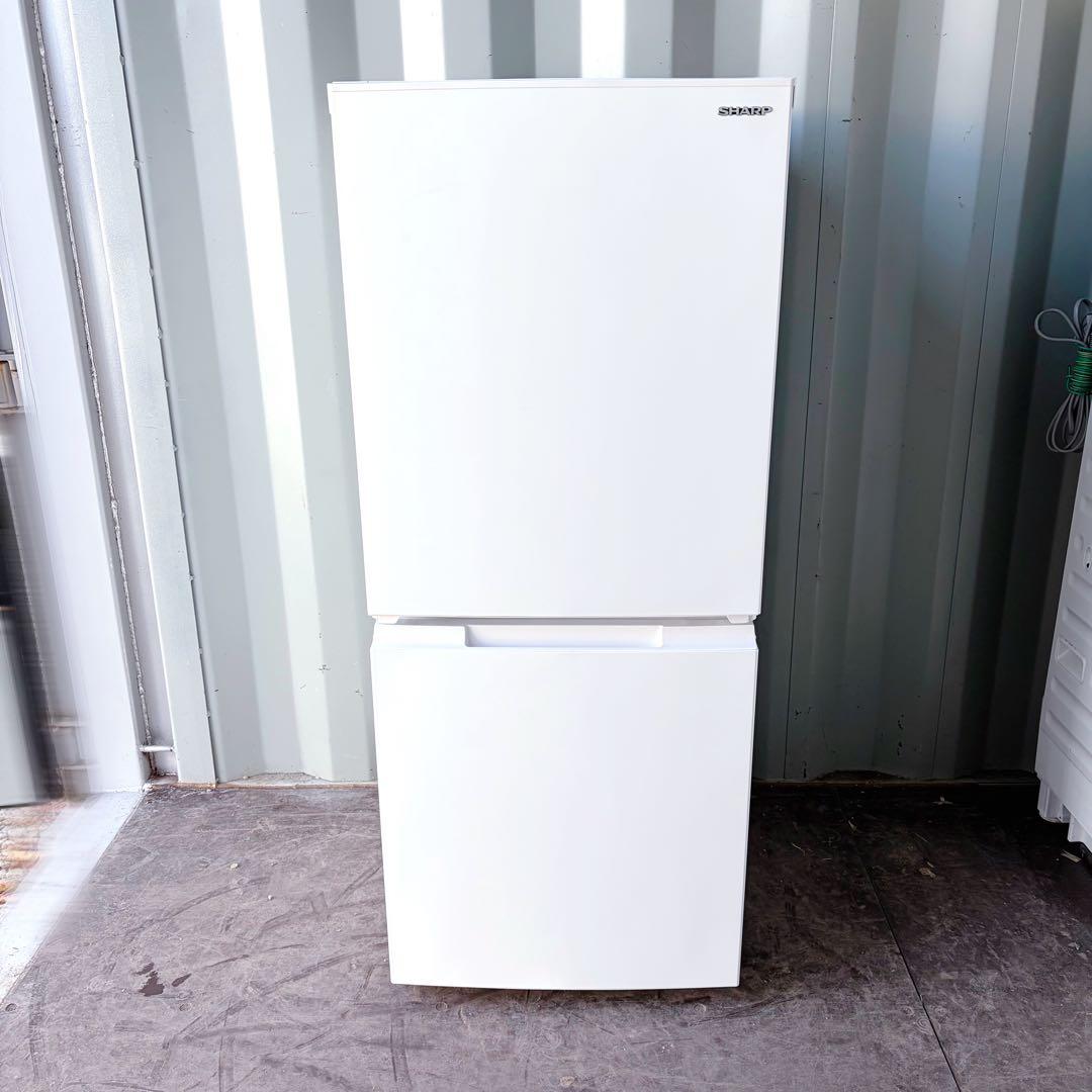 113運搬取付無料！ホワイト純正SHARPコンパクト2ドア冷蔵庫！完動超美品！