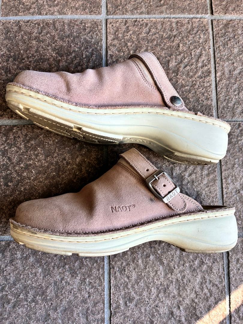 Naot ベージュ アイリス　37