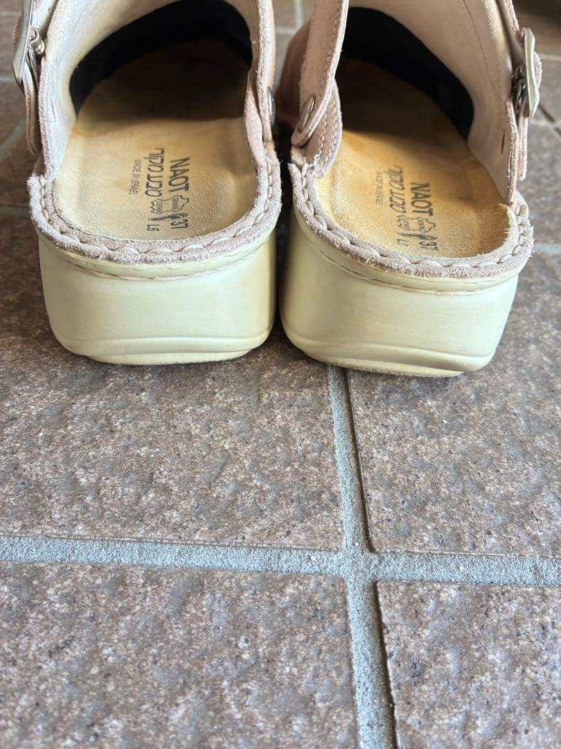 Naot ベージュ アイリス　37