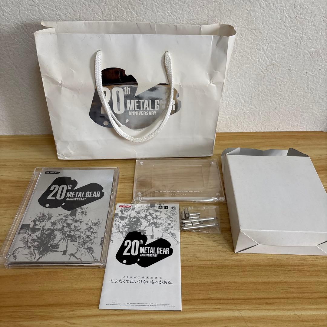 非売品　レア　メタルギア20周年　パーティ　記念品　l gear