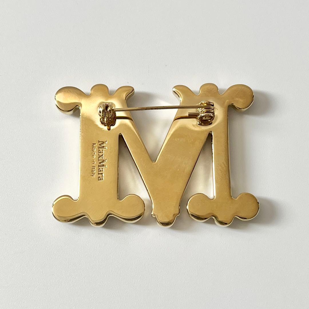 マックスマーラ　バス　クリスタル　M字型　ブローチ　ゴールド　ロゴ　イタリア製