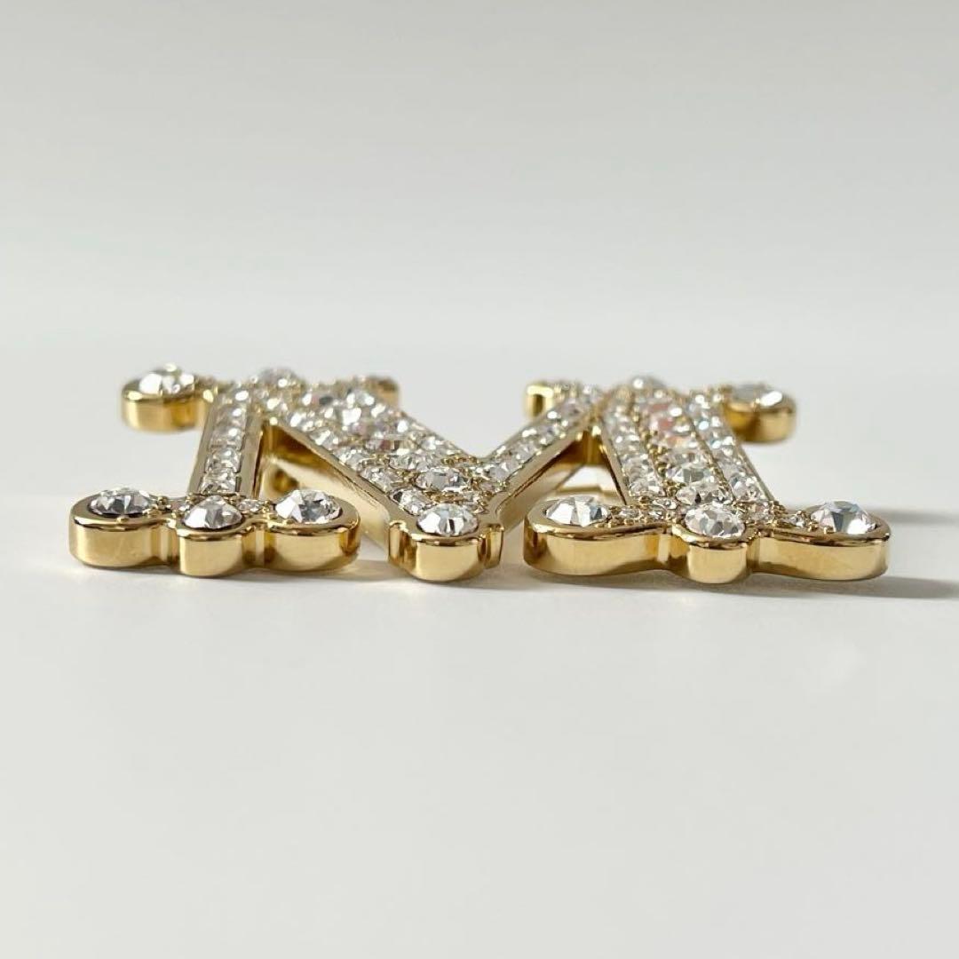 マックスマーラ　バス　クリスタル　M字型　ブローチ　ゴールド　ロゴ　イタリア製