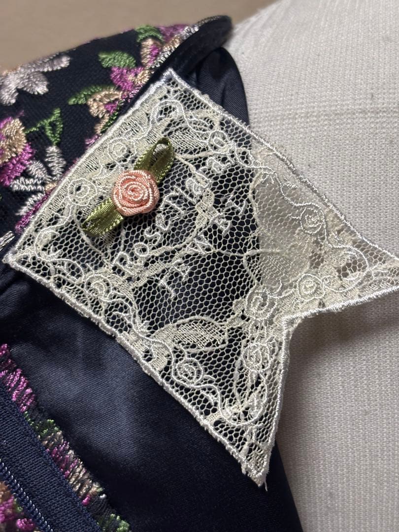 Rose Tiara JEWEL フラワー刺繍フィット＆フレアワンピース