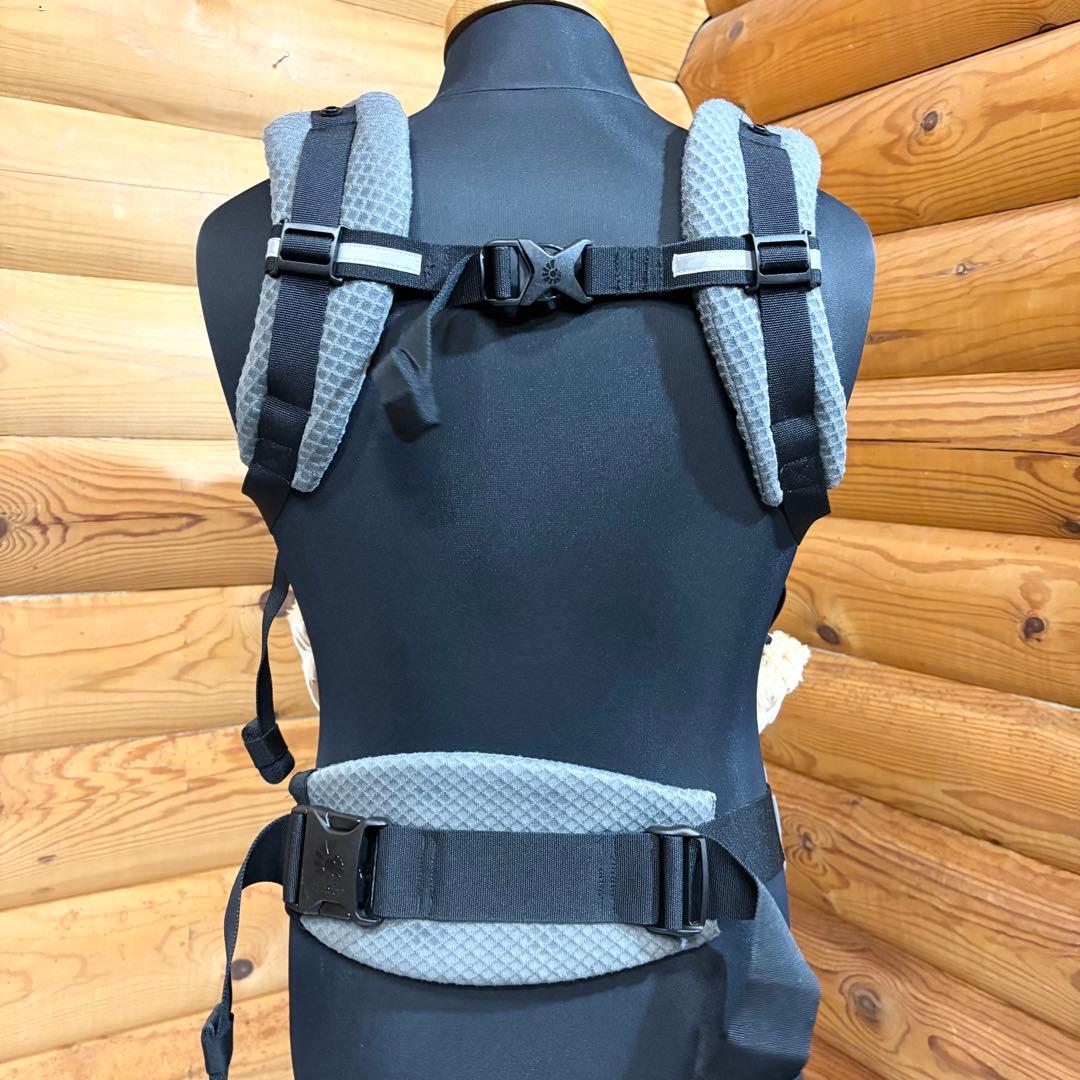 【美品】ergobaby エルゴベビー OMNI BREEZE グレイ 抱っこ紐