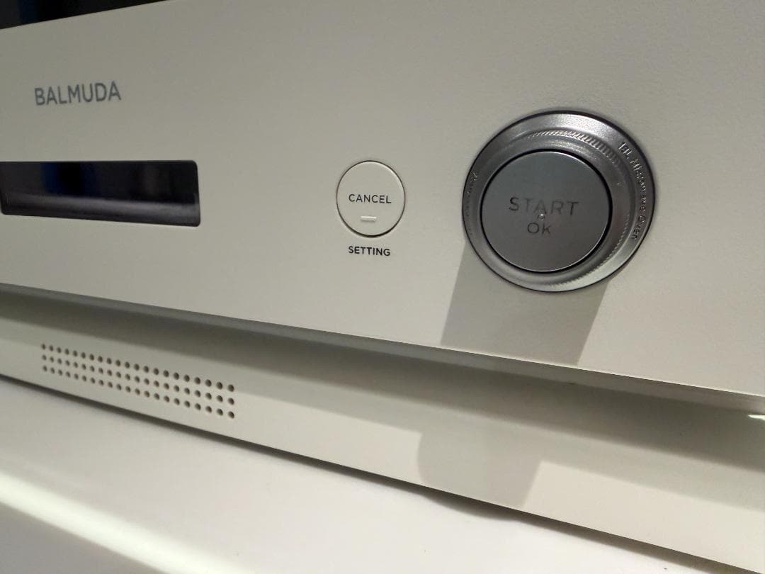 【美品】BALMUDAオーブンレンジ　K04A シリーズ　ホワイト