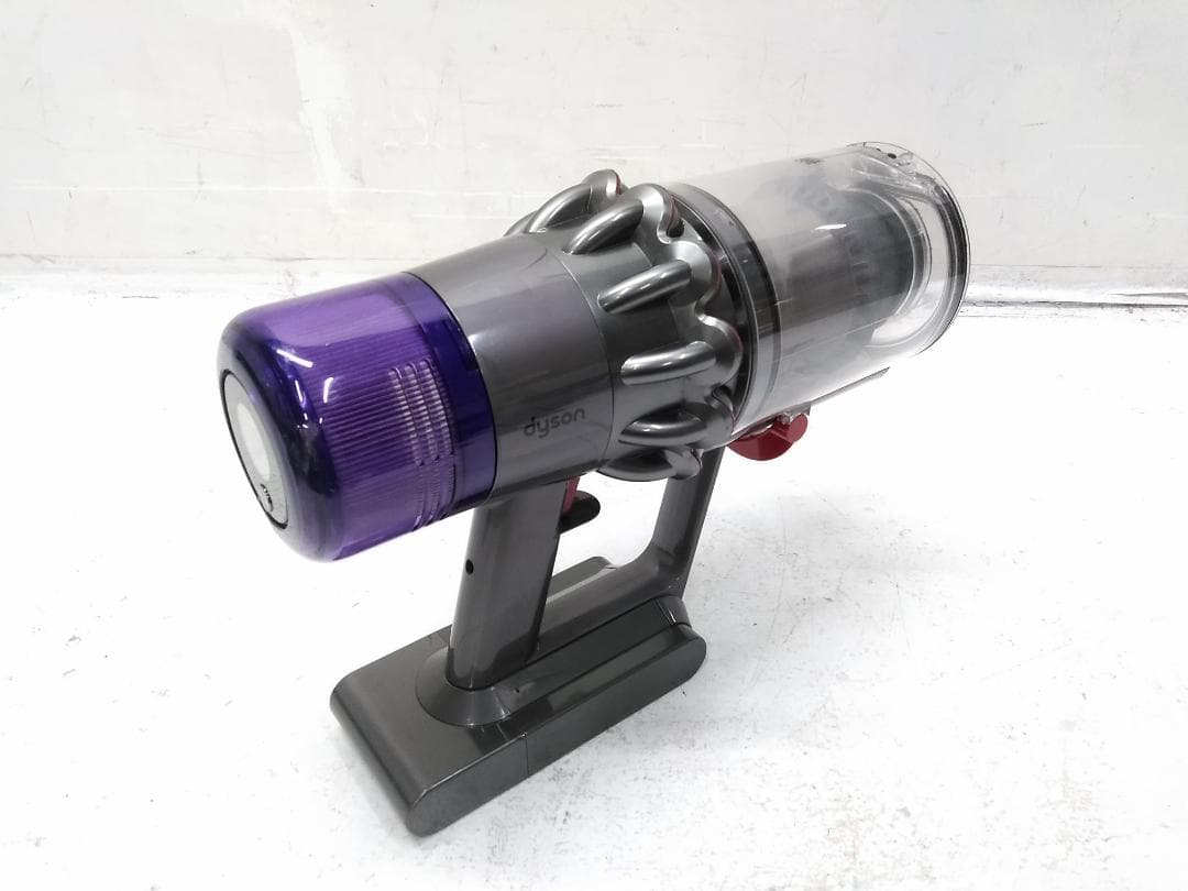 Dyson コードレスクリーナー V11 sv14 アタッチメント付き ♪