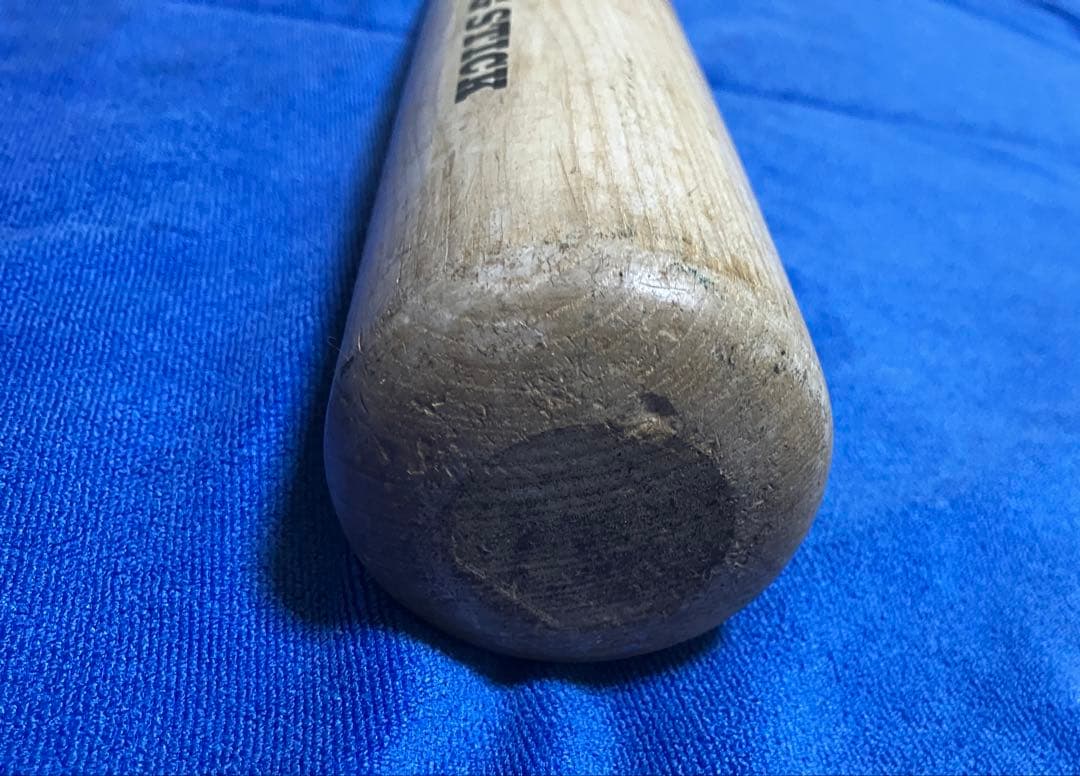 広島東洋カープ　前田智徳　#1 実使用　ローリングス　木製バット