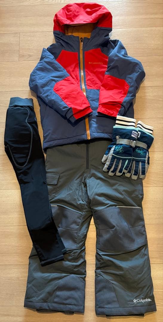 Columbia 子ども用 スキーウェア上下セット＋プロテクター、グローブ付