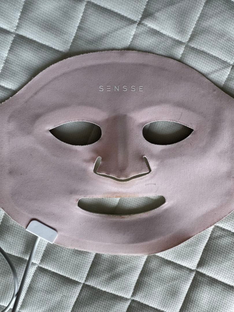 SENSSE レッドライト療法美顔器 顔型マスク
