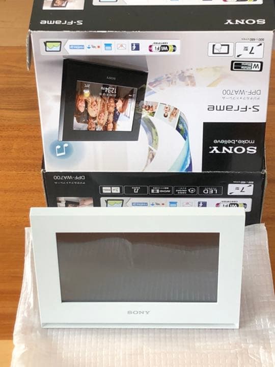 新品未使用　デジタルフォトフレーム　SONY DPF-WA700(w)