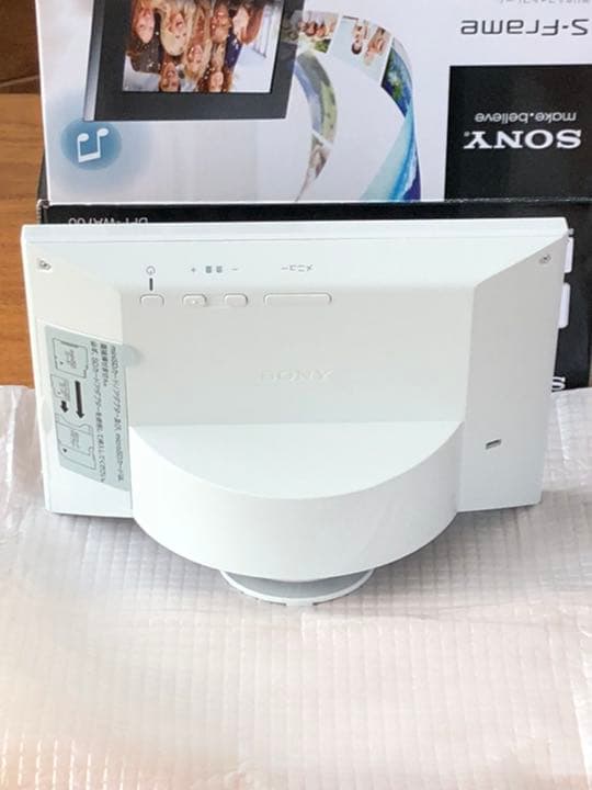 新品未使用　デジタルフォトフレーム　SONY DPF-WA700(w)